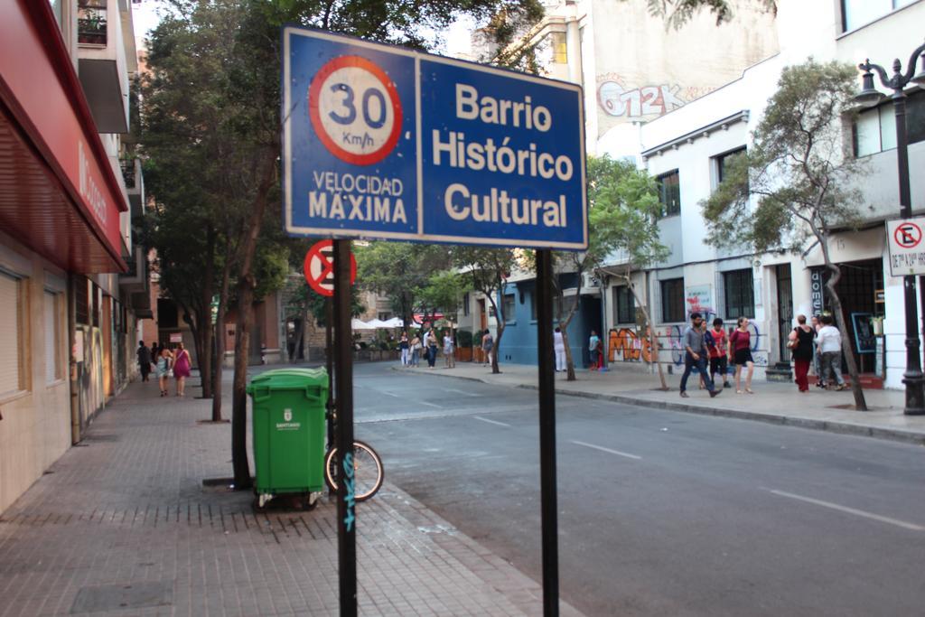 Uh Aparthotel Lastarria Сантьяго Экстерьер фото