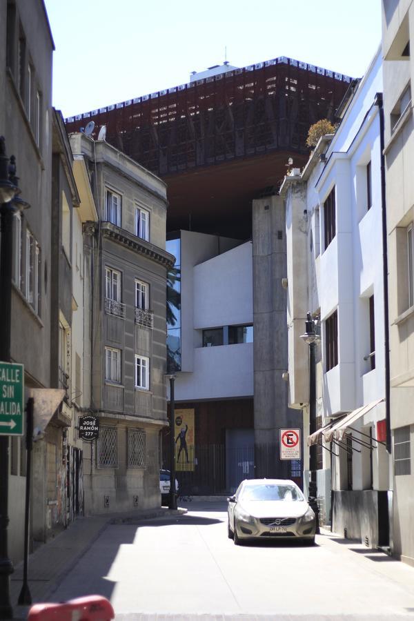 Uh Aparthotel Lastarria Сантьяго Экстерьер фото